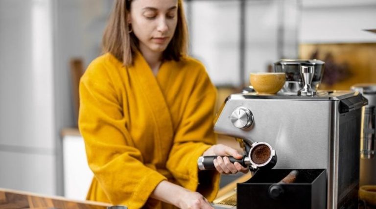 110V vs 220V Espresso machine – Which is Best For you?