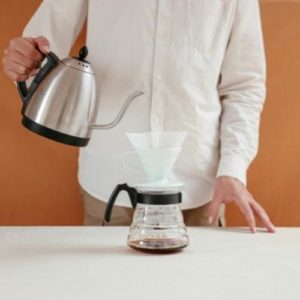 Hario V60 coffee maker - phin filter vs pour over Full Guide