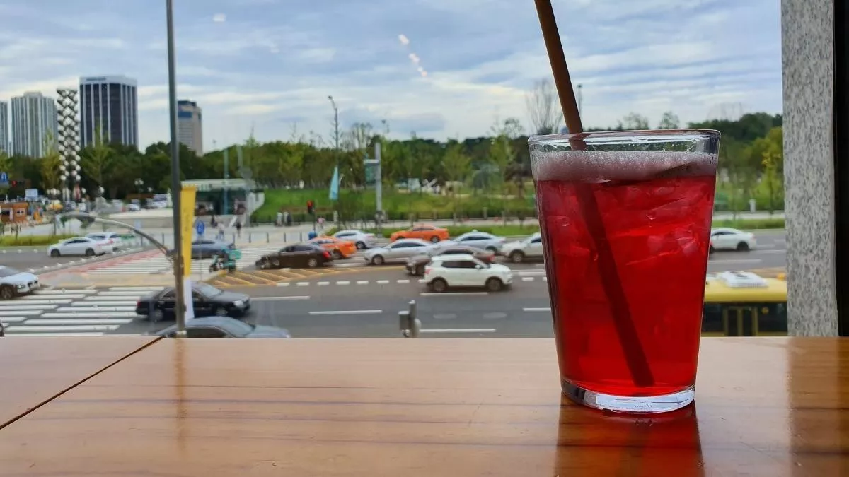 Strawberry Acai vs Pink Drink